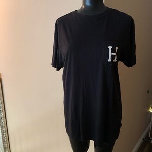 HUF T-shirt